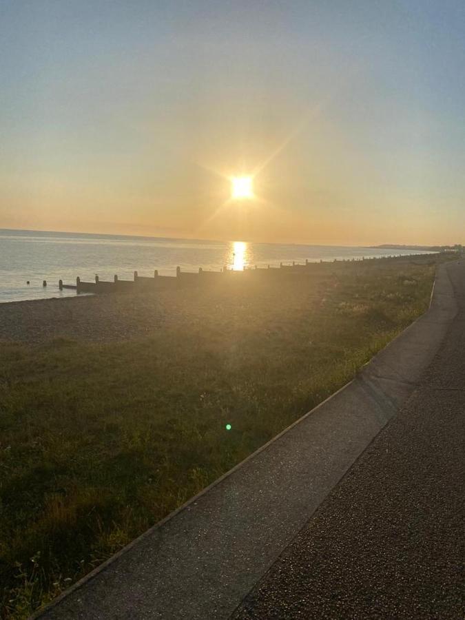 Central Townhouse Whitstable Bagian luar foto