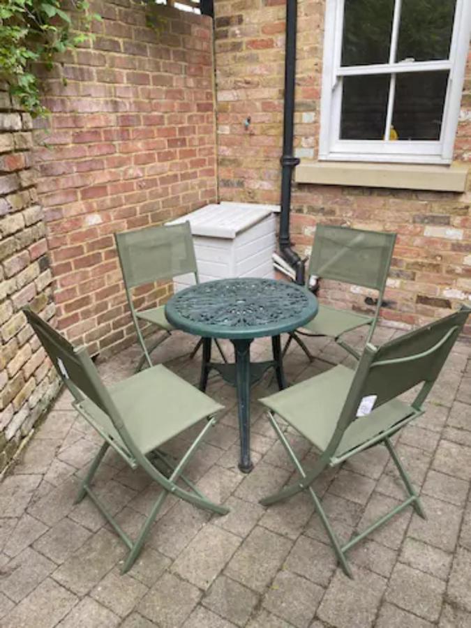 Central Townhouse Whitstable Bagian luar foto