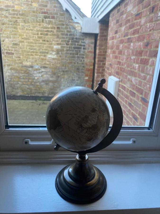 Central Townhouse Whitstable Bagian luar foto